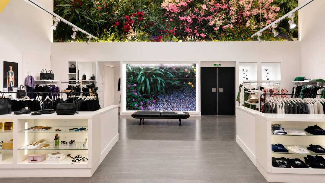 Architecture commerciale d'une boutique Agnes B