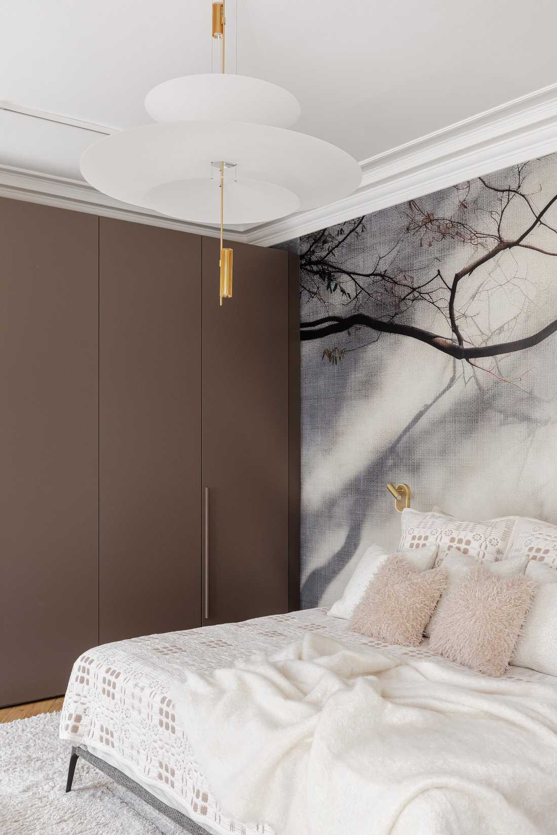 Décoration d'une chambre dans un appartement haussmannien