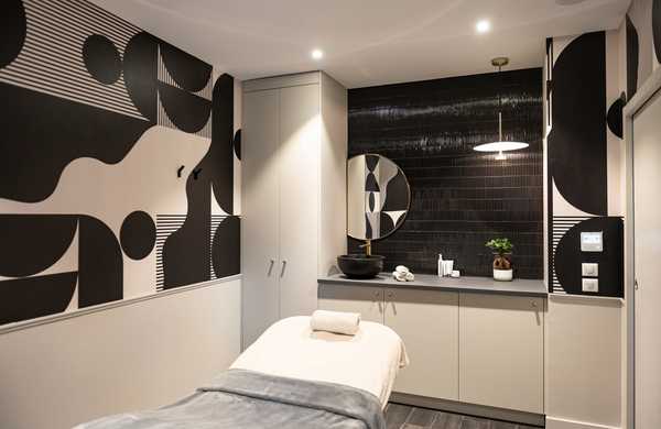Aménagement intérieur d'un spa haut-de-gamme