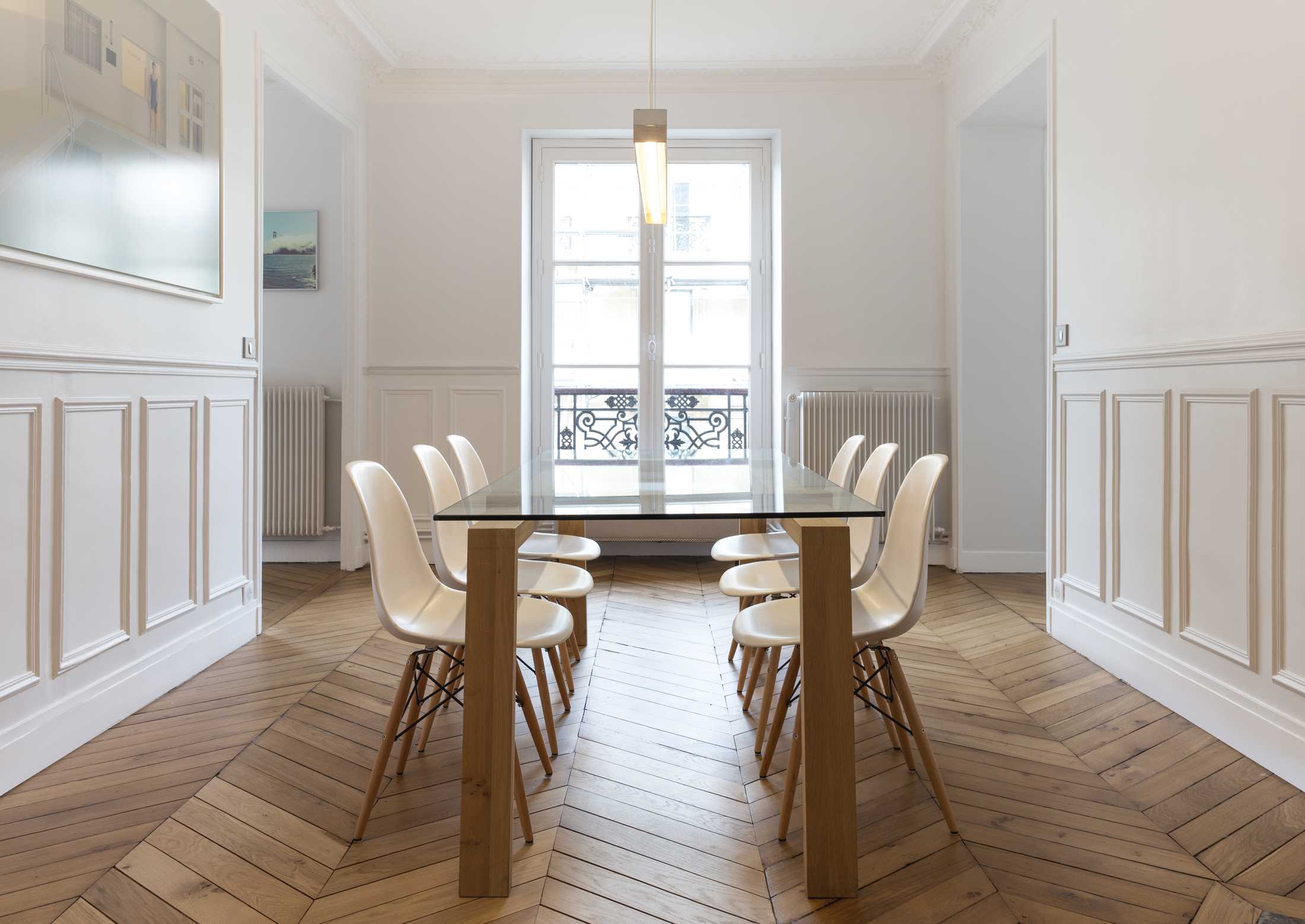 Interior renovation of a Haussmannian apartment