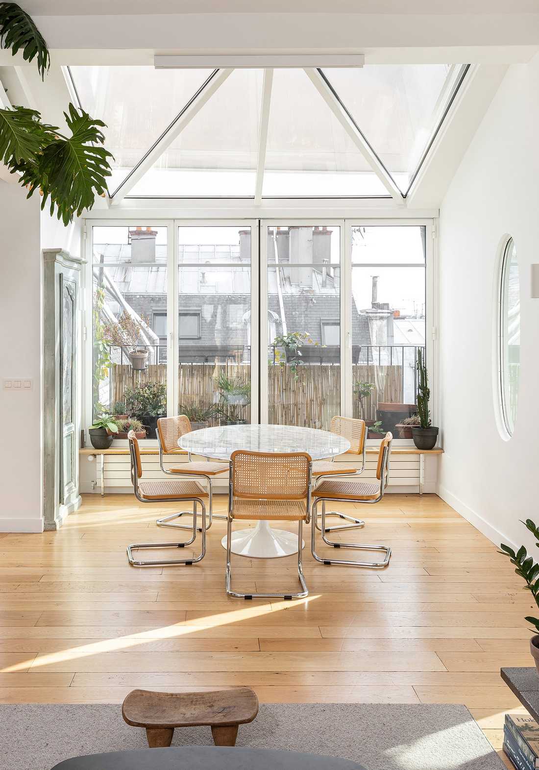 Salle à manger amenagée par un architecte d'interieur à Paris