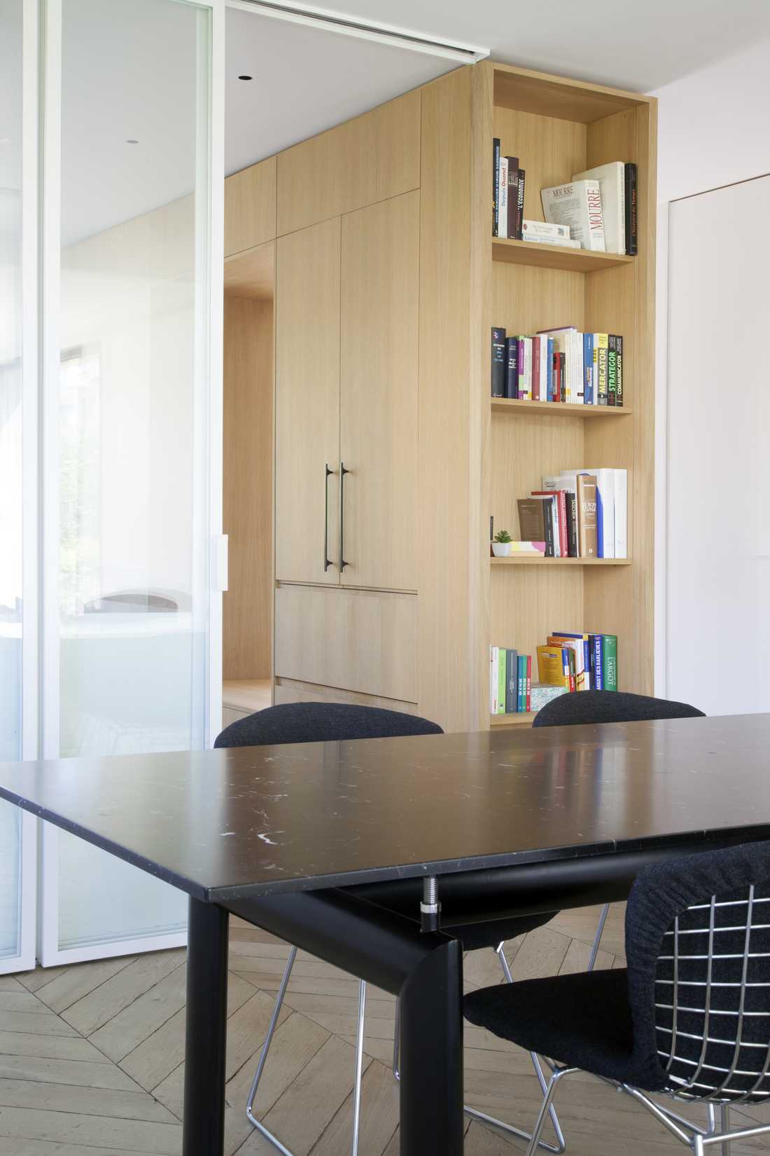 Salle à manger rénovée par un architecte d'intérieur à Paris