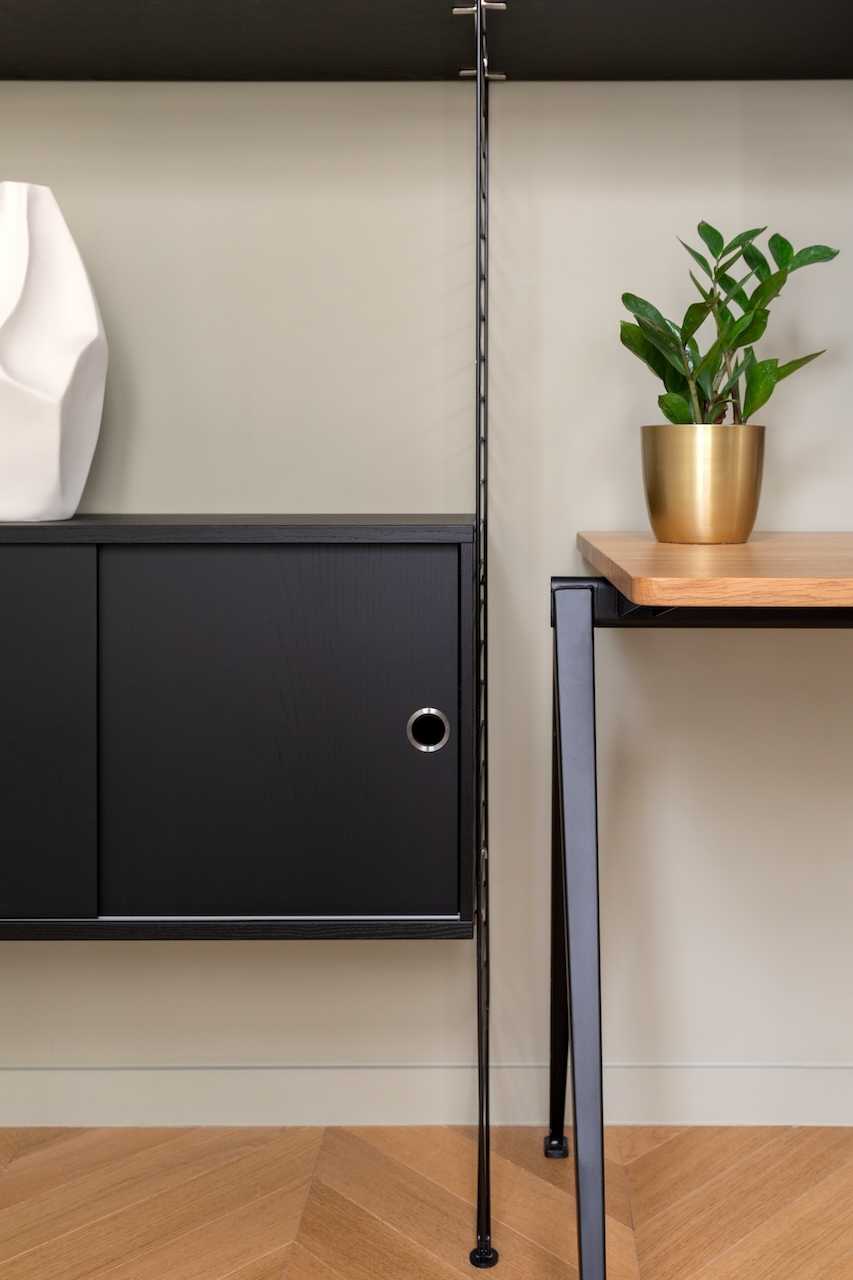 Detail du mobilier dans l'espace bureau