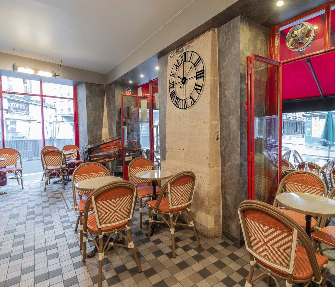 Rénovation intérieure d'un café type bistrot - la terrasse