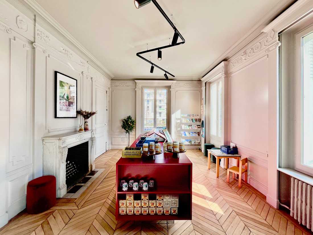 Aménagement intérieur de la Maison du Tourisme et des Projets à Suresnes
