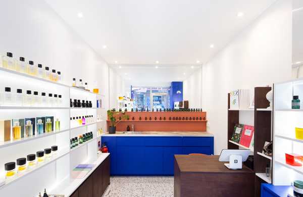 Aménagement intérieur d’une parfumerie à Paris
