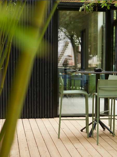 Aménagement d'un hôtel 4 étoiles ecolodge - extérieur avec terrasse