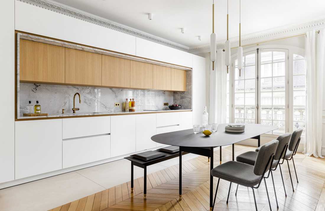 Cuisine contemporaine dans un appartement parisien 