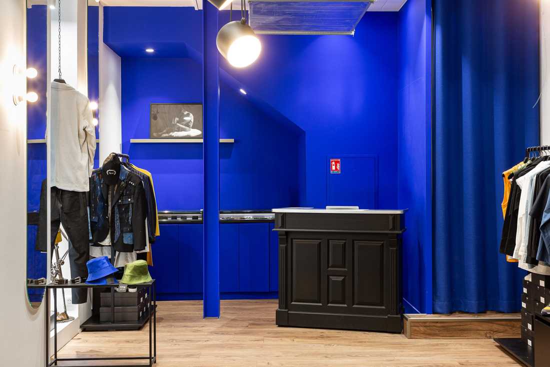 Retail design d'une boutique de prêt-à-porter