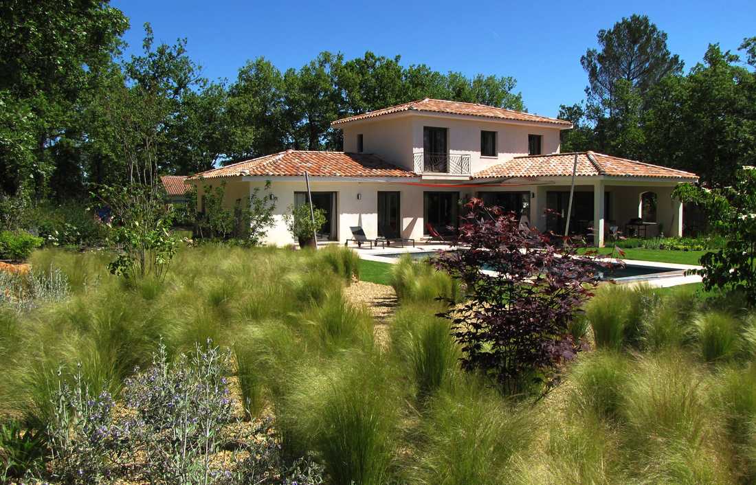 Jardin de graminées conçu par un paysagiste en Ile de France