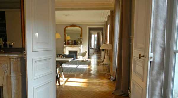 Rénovation d'un appartement hausmmanien par un architecte et un décorateur d'intérieur à Paris