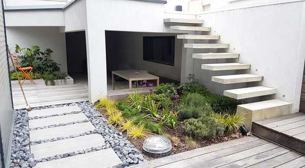 Création d'un jardin contemporain pour une maison neuve en région parisienne