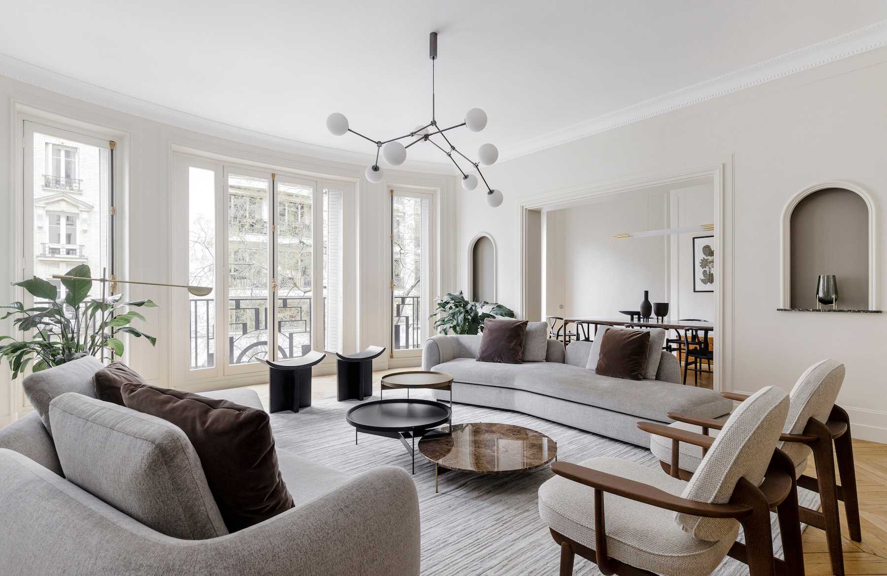 Full interior renovation of a 275m² apartment located in a Art Déco ...
