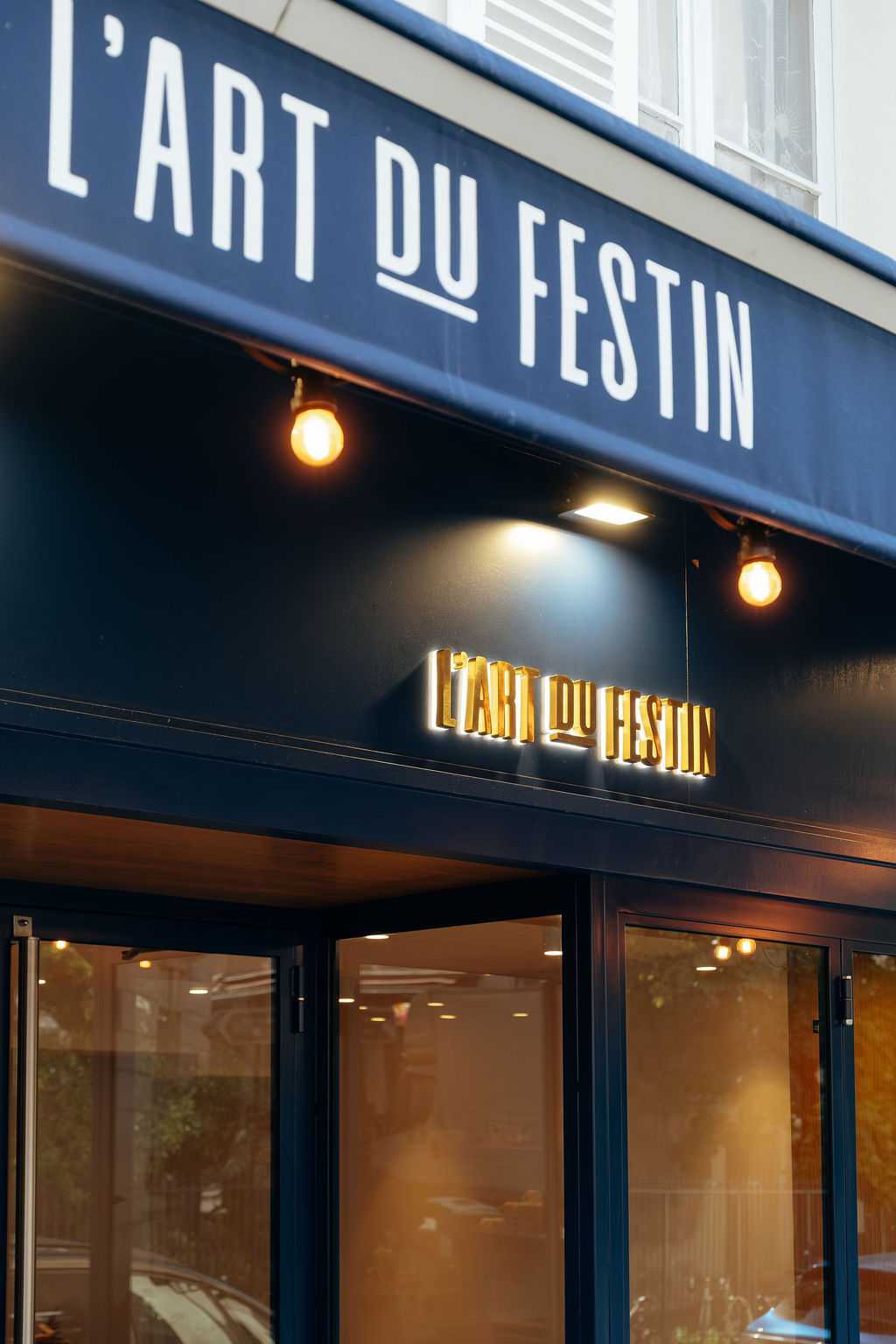 Entrée de la salle de restauration du restaurant L'Art du Festin