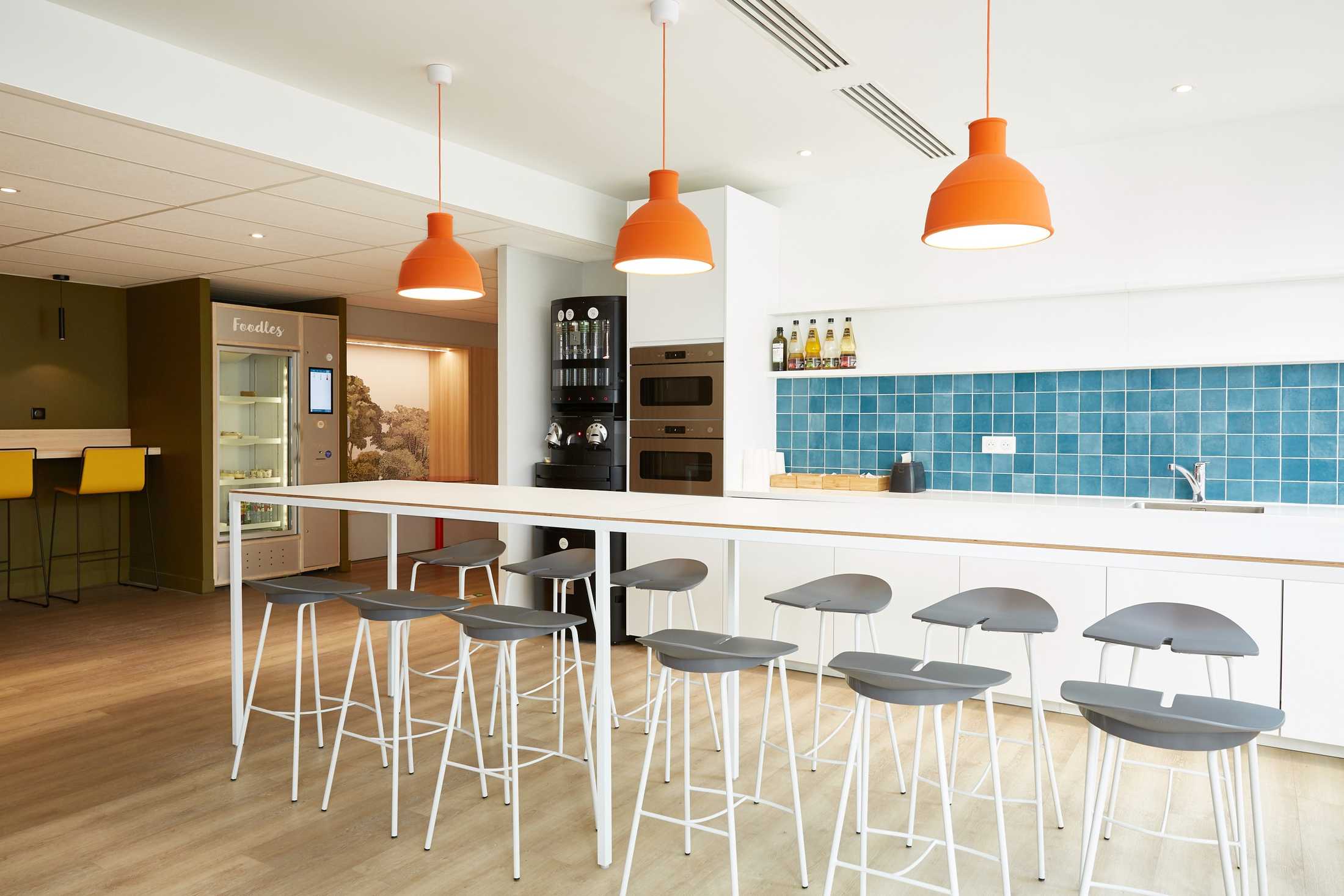 Modernization of an office building by an interior designer