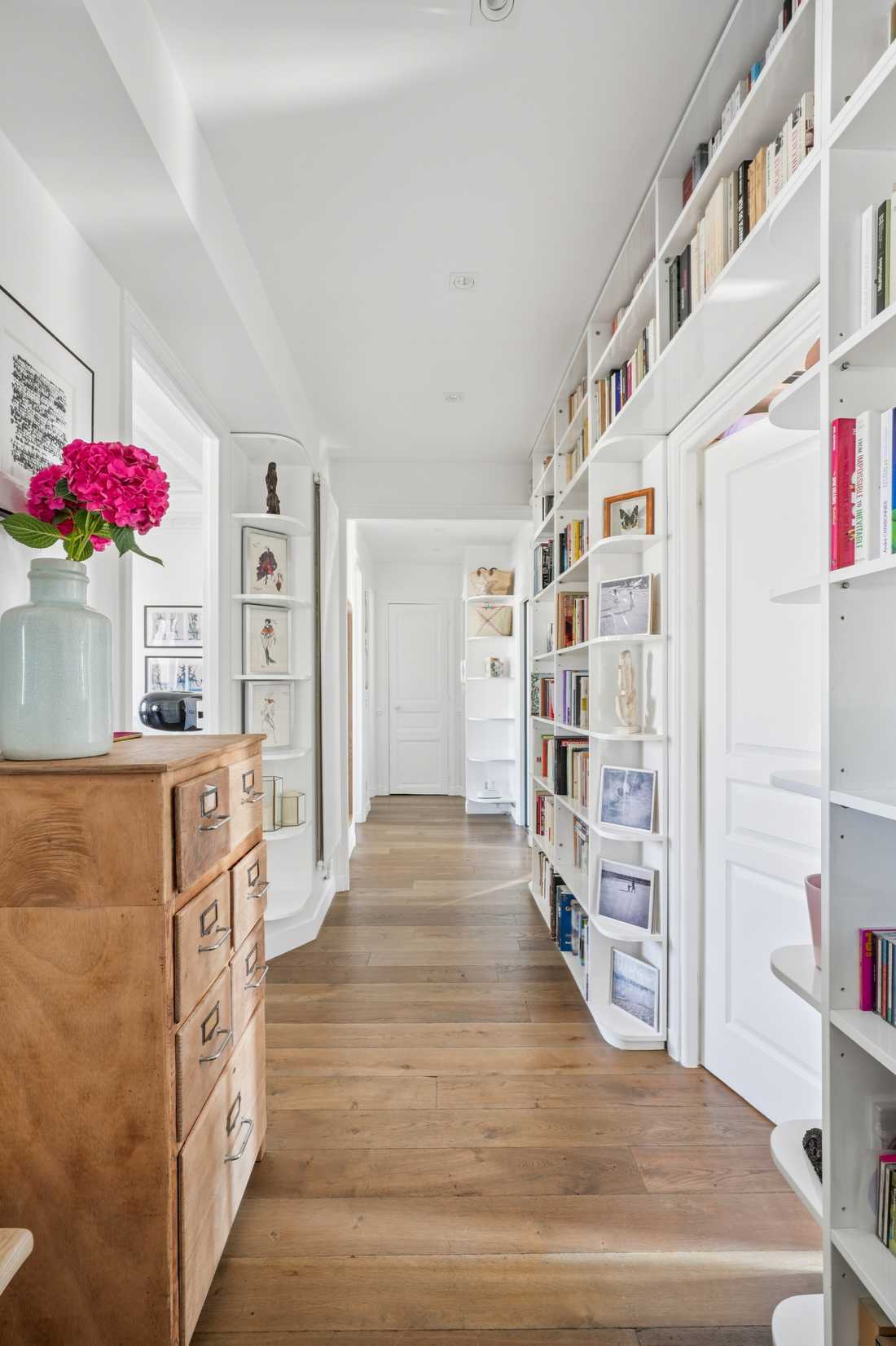 Nouvelle circulation dans un appartement à Asnière après travaux d'aménagement intérieur