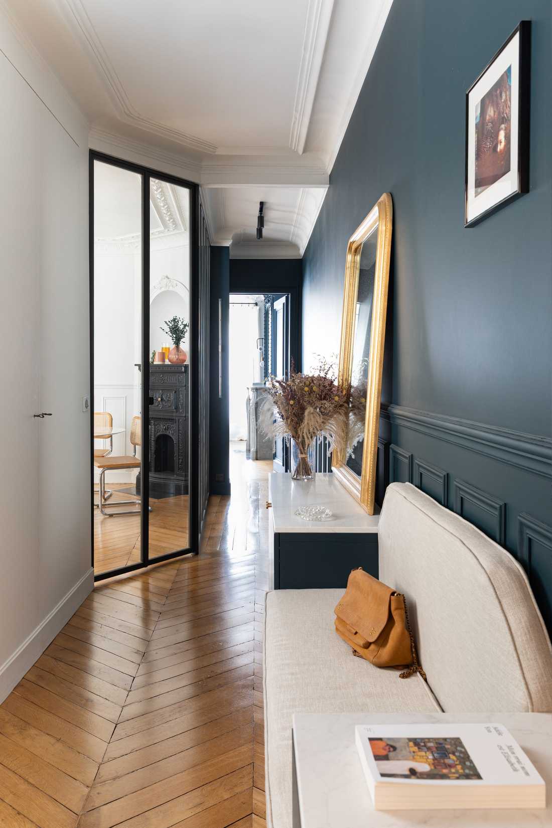 Couloir de l'appartement haussamnnien