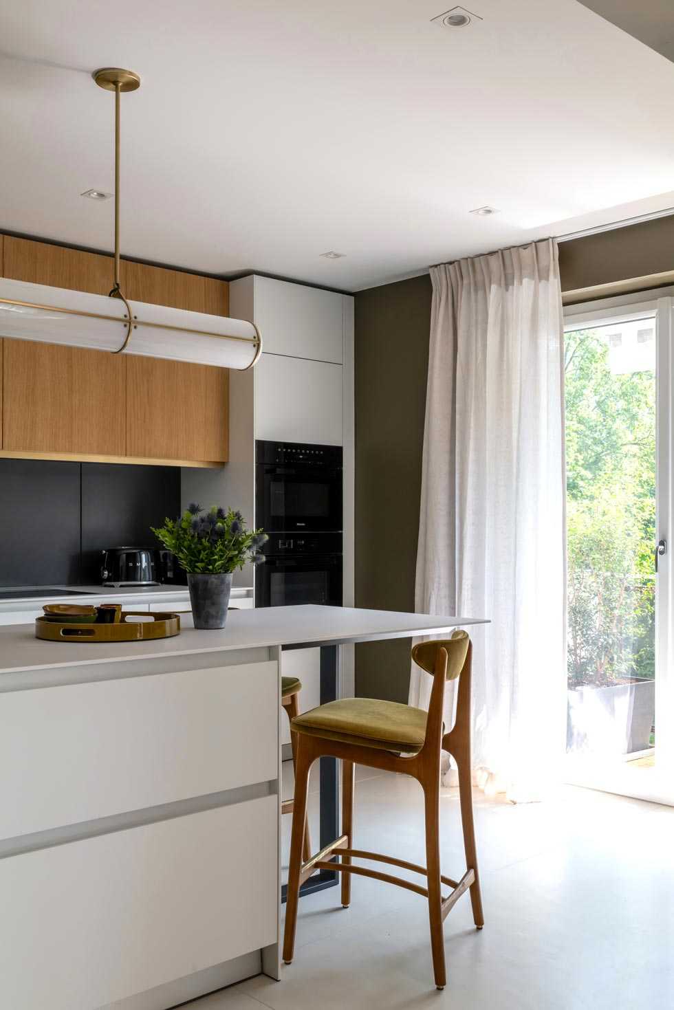 Cuisine rénovée par un architecte d'intérieur à Neuilly