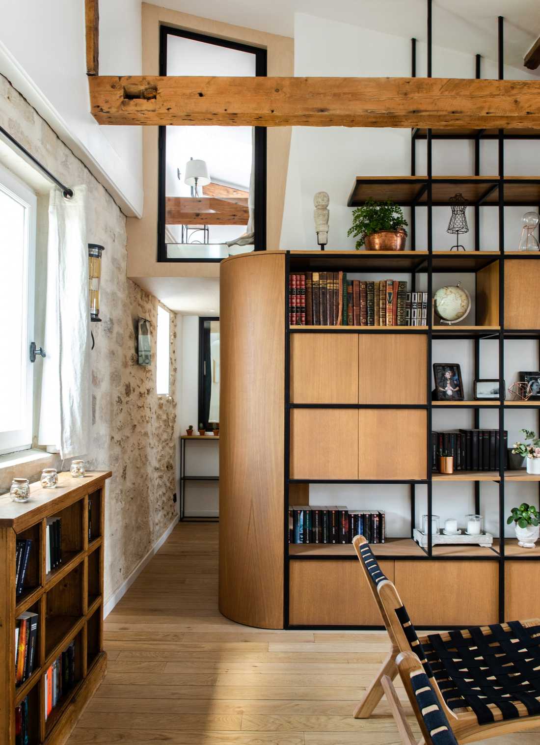 Création d'une bibliotheque monumentale sur mesure