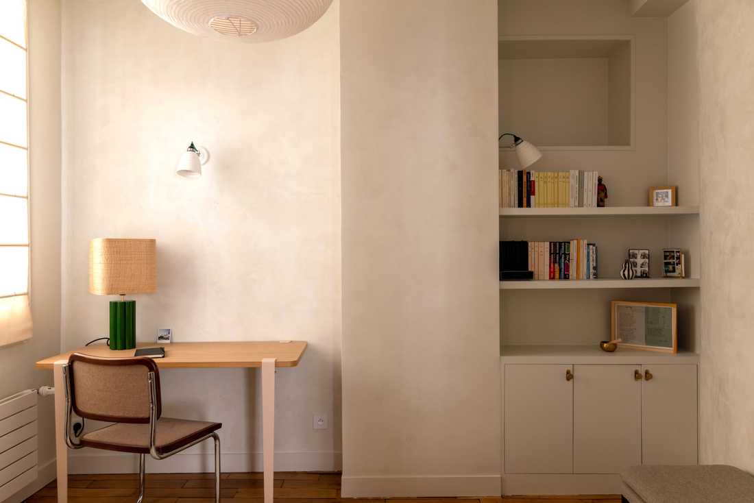Bureau Tiptoe avec lampe Gioia (The socialite family( et Appliques Bibendum (Original BTC)